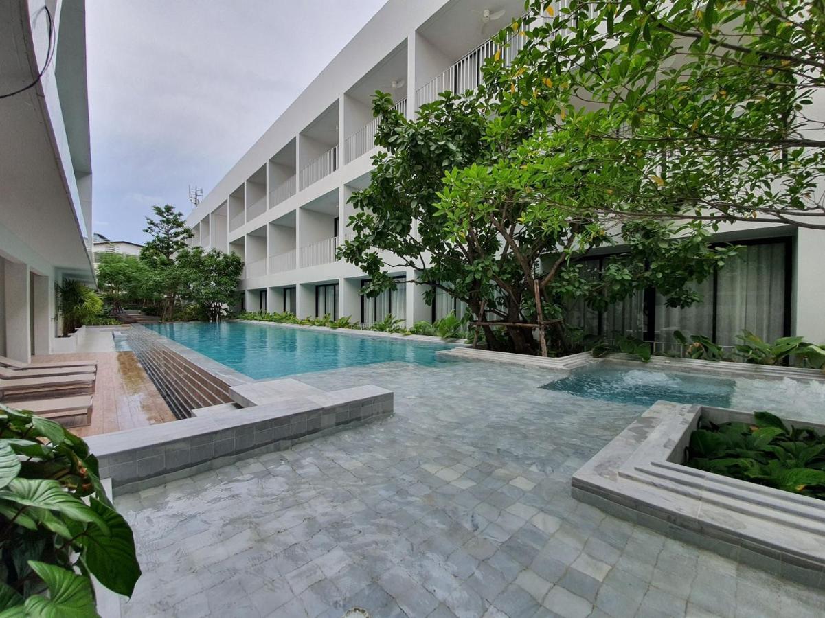 Chern Bangkok Exterior photo