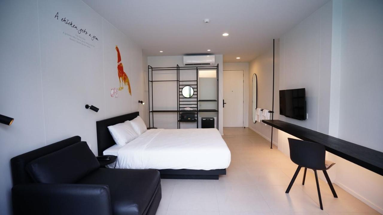 Chern Bangkok Exterior photo